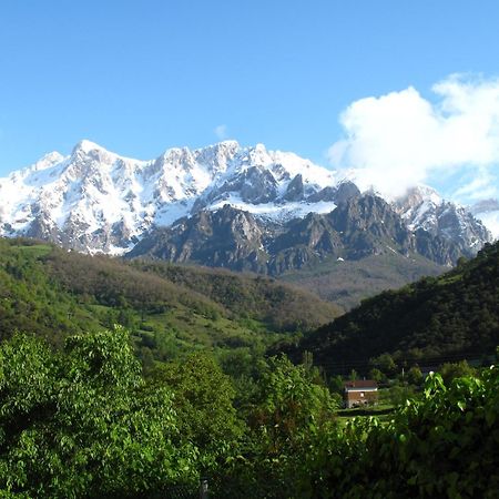 Albergue Turistico Valdebaro Camaleño Eksteriør billede