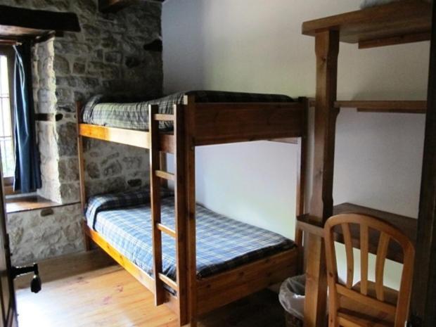 Albergue Turistico Valdebaro Camaleño Værelse billede