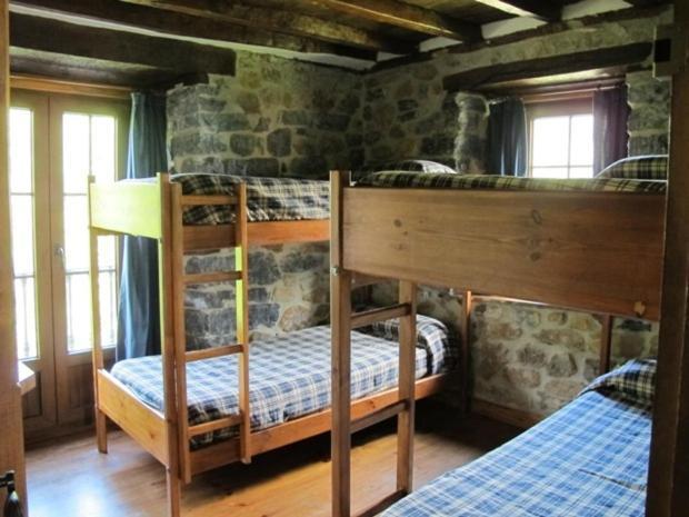 Albergue Turistico Valdebaro Camaleño Værelse billede