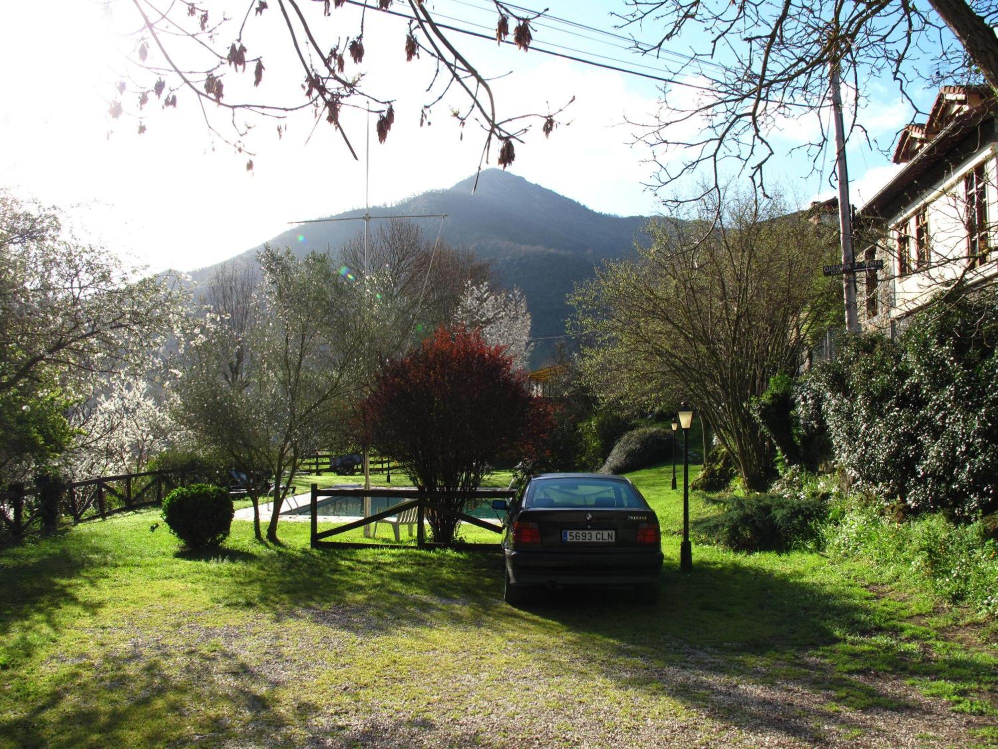 Albergue Turistico Valdebaro Camaleño Eksteriør billede