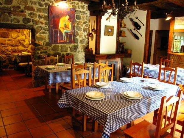 Albergue Turistico Valdebaro Camaleño Eksteriør billede
